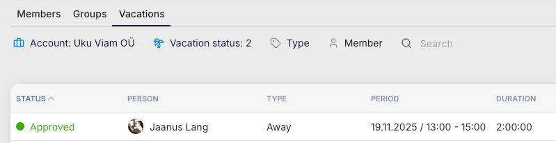 Vacations overview in the member list, showing time off and approval controls